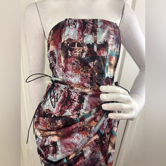 Pretty Little Thing Abstract Print Women's Dress Size 8. B14 - Picture 4 of 16
